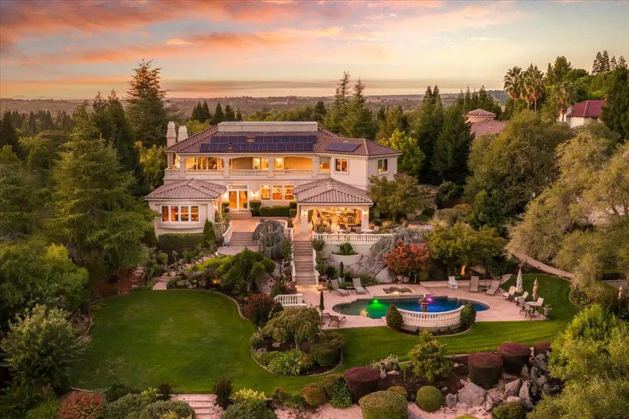 8920 Vista De Lago Court, Granite Bay, CA 95746 - Image #2