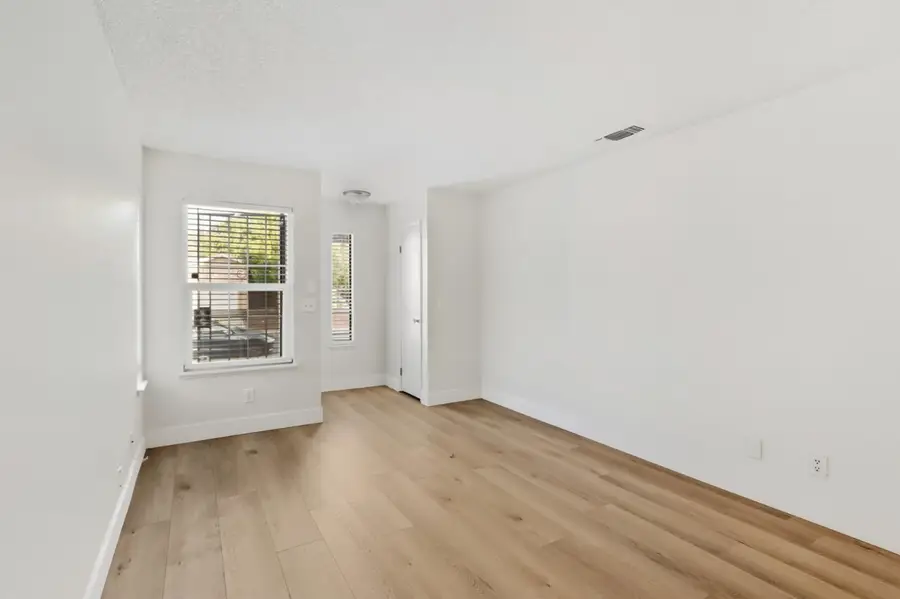 6690 Hometown Way, Sacramento, CA 95828 - Image #3