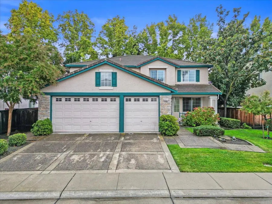 6541 Brook Hollow Circle, Stockton, CA 95219 - Image #3