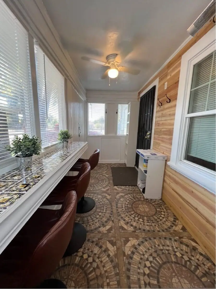 2917 Del Paso Boulevard, Sacramento, CA 95815 - Image #2