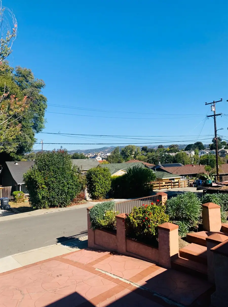 1163 Roxanne Avenue, Hayward, CA 94542 - Image #2