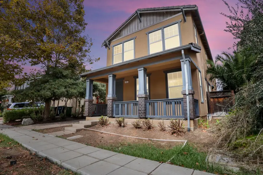 433 W Moraga Street, Tracy, CA 95391 - Image #2