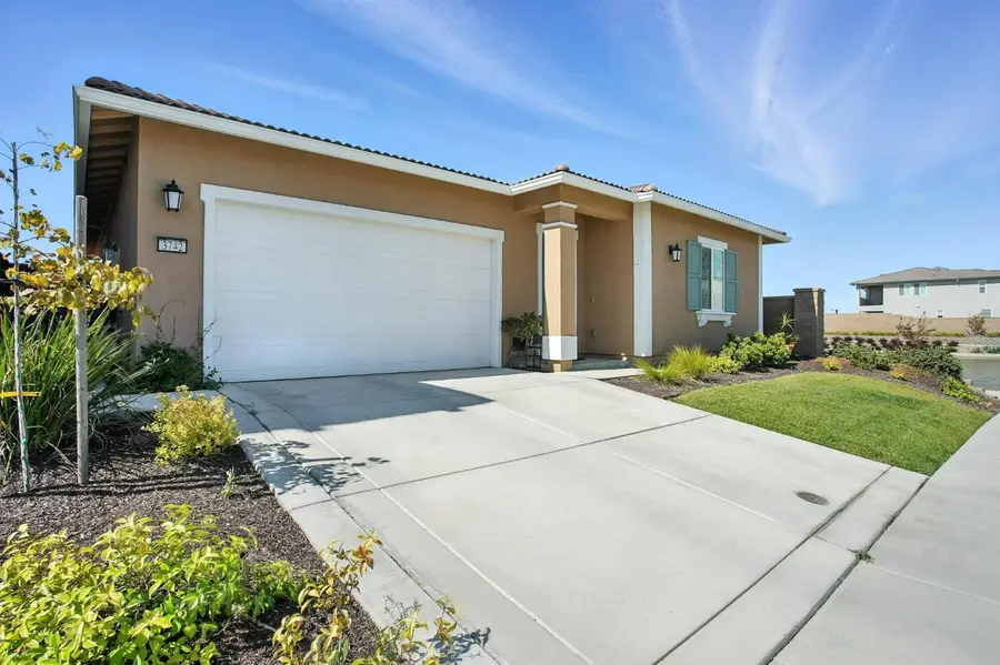 3742 Haymaker Way, Sacramento, CA 95835 - Image #2