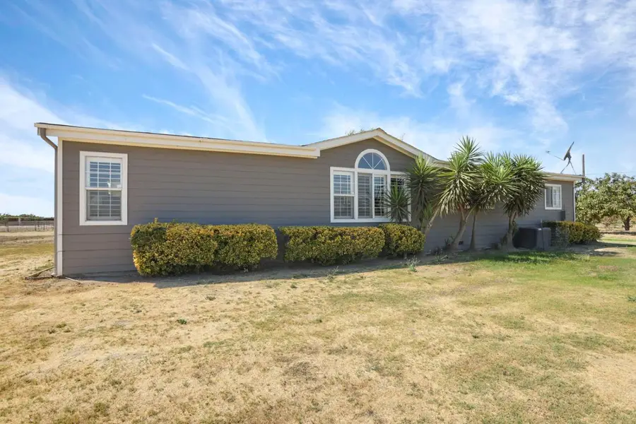 580 W Bowman Road, French Camp, CA 95231 - Image #2