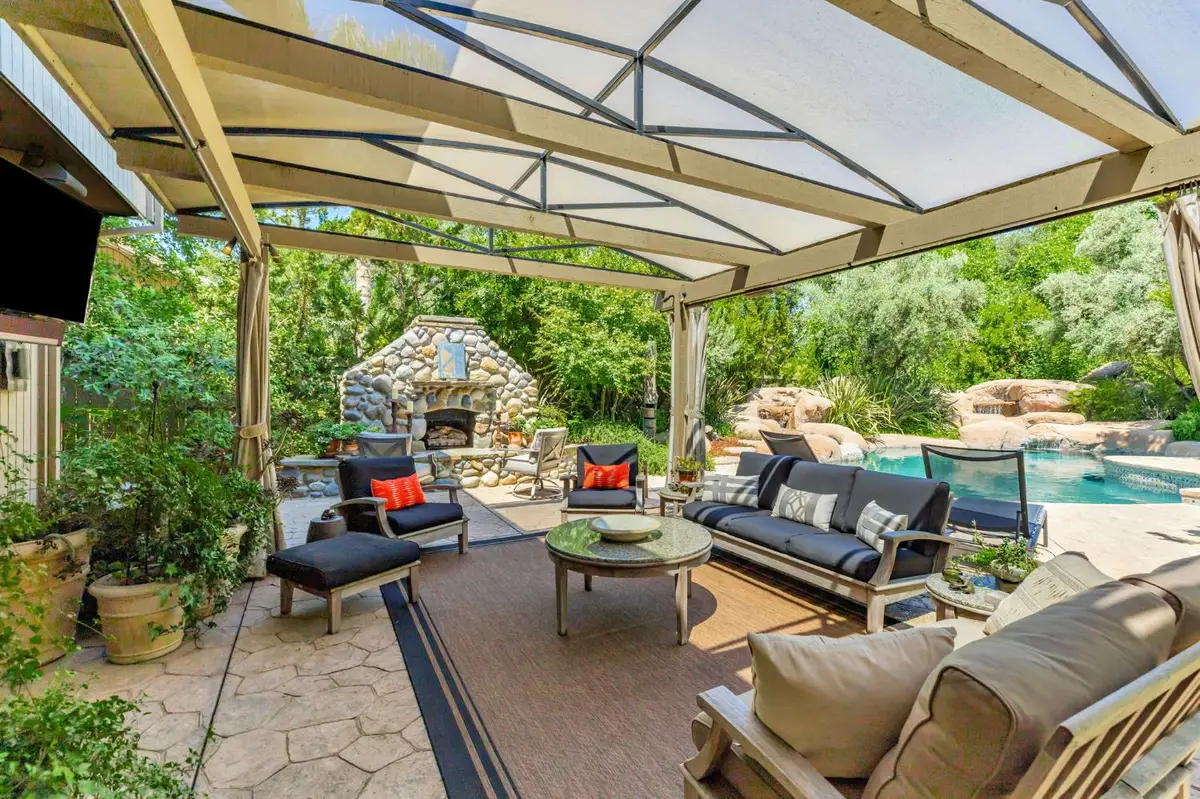 11575 Splitrock Court, Gold River, CA 95670 - Image #1