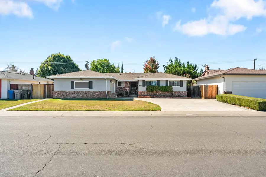 1088 Woodshire Way, Sacramento, CA 95822 - Image #2