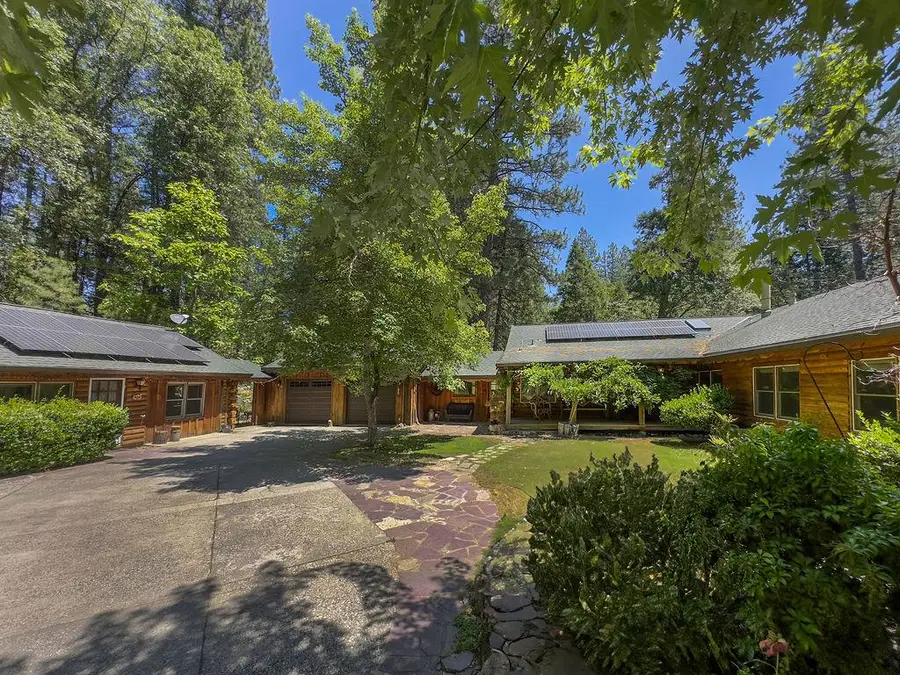 17452 Lake Vera Purdon Road, Nevada City, CA 95959 - Image #2