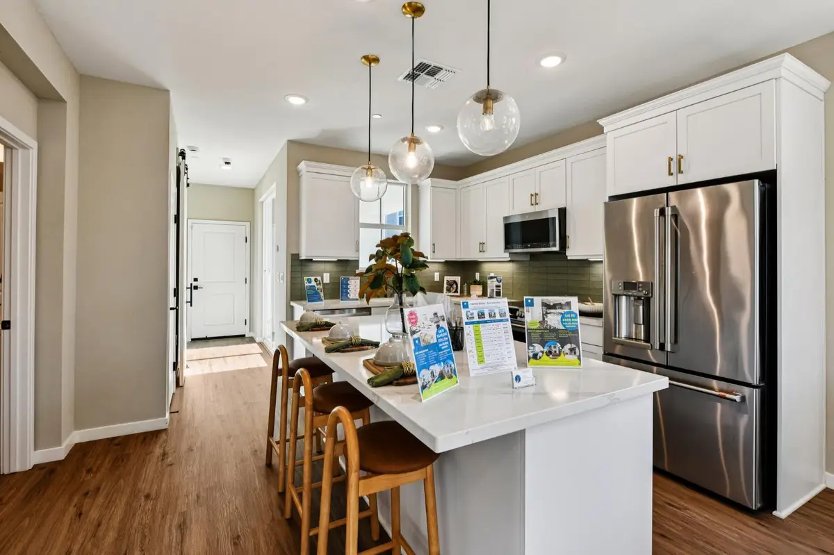 6509 Jacinto Avenue, Sacramento, CA 95823 - Image #1