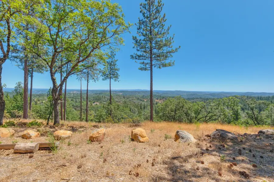 17200 Mountain View Drive, Applegate, CA 95703 - Image #2