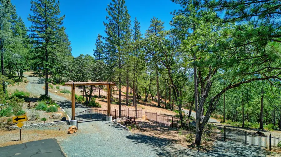 17200 Mountain View Drive, Applegate, CA 95703 - Image #3