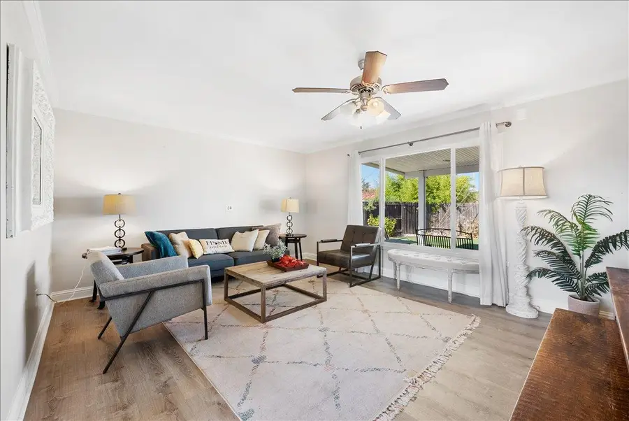 182 Price Way, Folsom, CA 95630 - Image #2