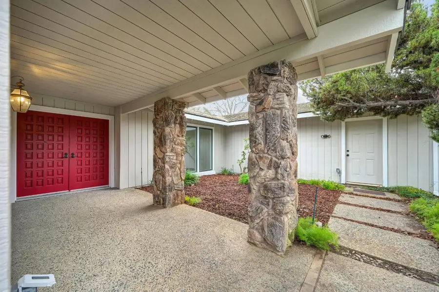 8650 Farley Way, Fair Oaks, CA 95628 - Image #2