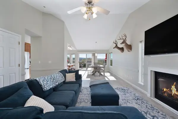 5045 Free Fox Lane, Placerville, CA 95667