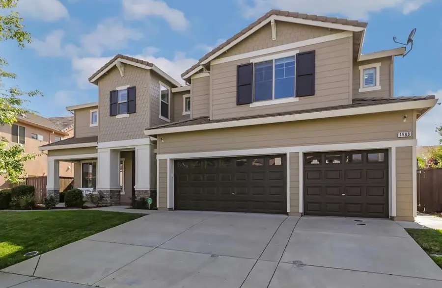 1988 Mcclellan Lane, Lincoln, CA 95648 - Image #2