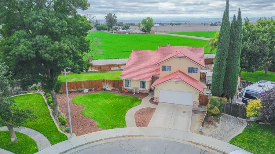 2149 Mckinley Court, Los Banos, CA 93635 - Image #2