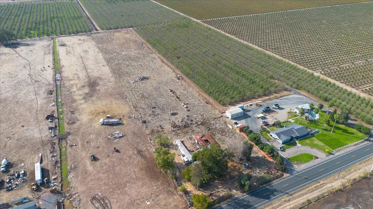 9555 Escalon Bellota Road, Escalon, CA 95320 - Image #1