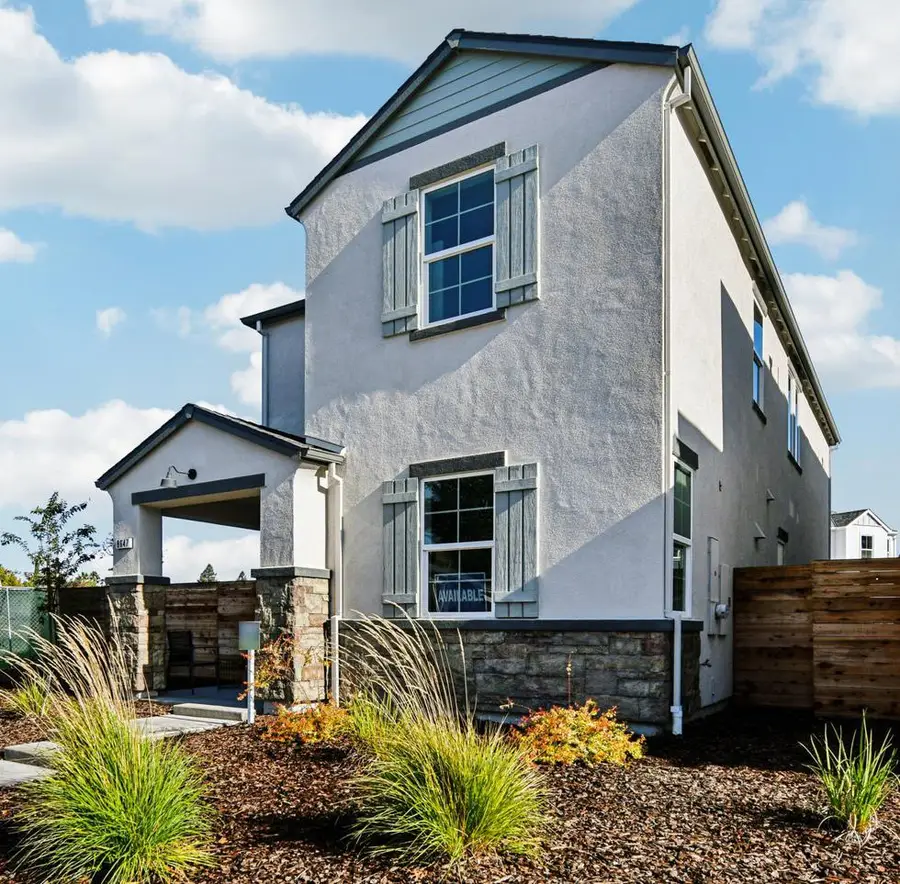 8647 Starburst Way, Sacramento, CA 95823 - Image #3