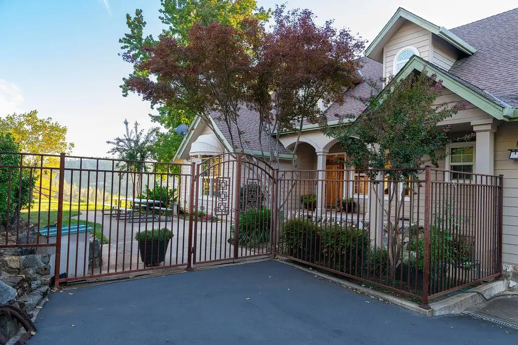 10132 Ranch Road, Rough And Ready, CA 95975 - Image #1