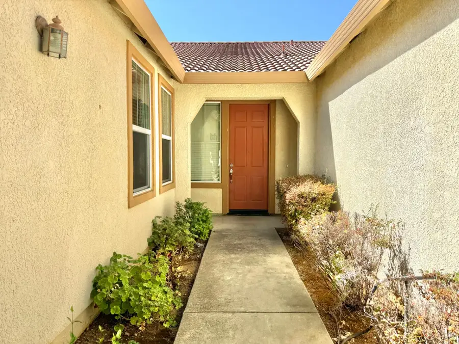 10292 Marlaw Way, Elk Grove, CA 95757 - Image #2