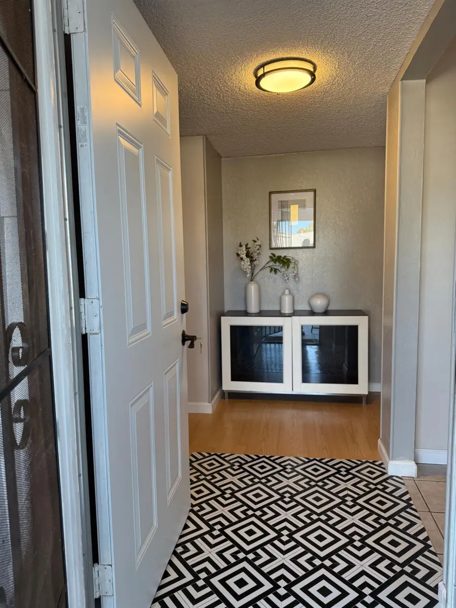 5851 Larry Way, North Highlands, CA 95660 - Image #2