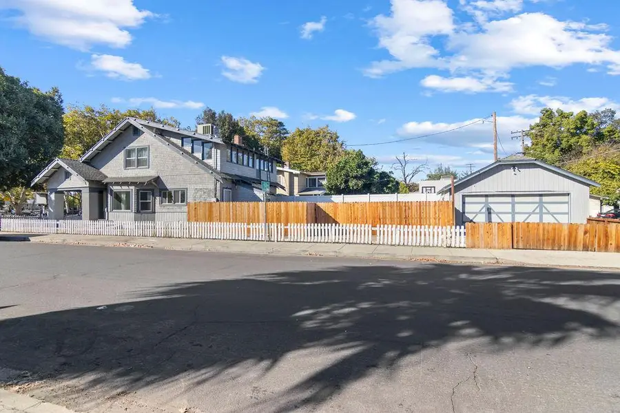 137 Downey Avenue, Modesto, CA 95354 - Image #3