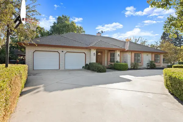 8630 River Oaks Drive, Oakdale, CA 95361