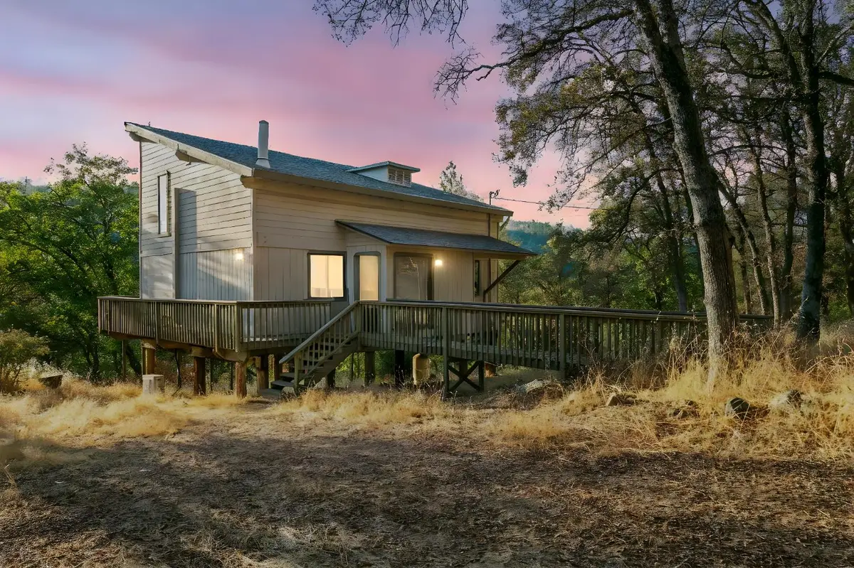 17500 Winding Oaks Road, Grass Valley, CA 95949 - Image #1