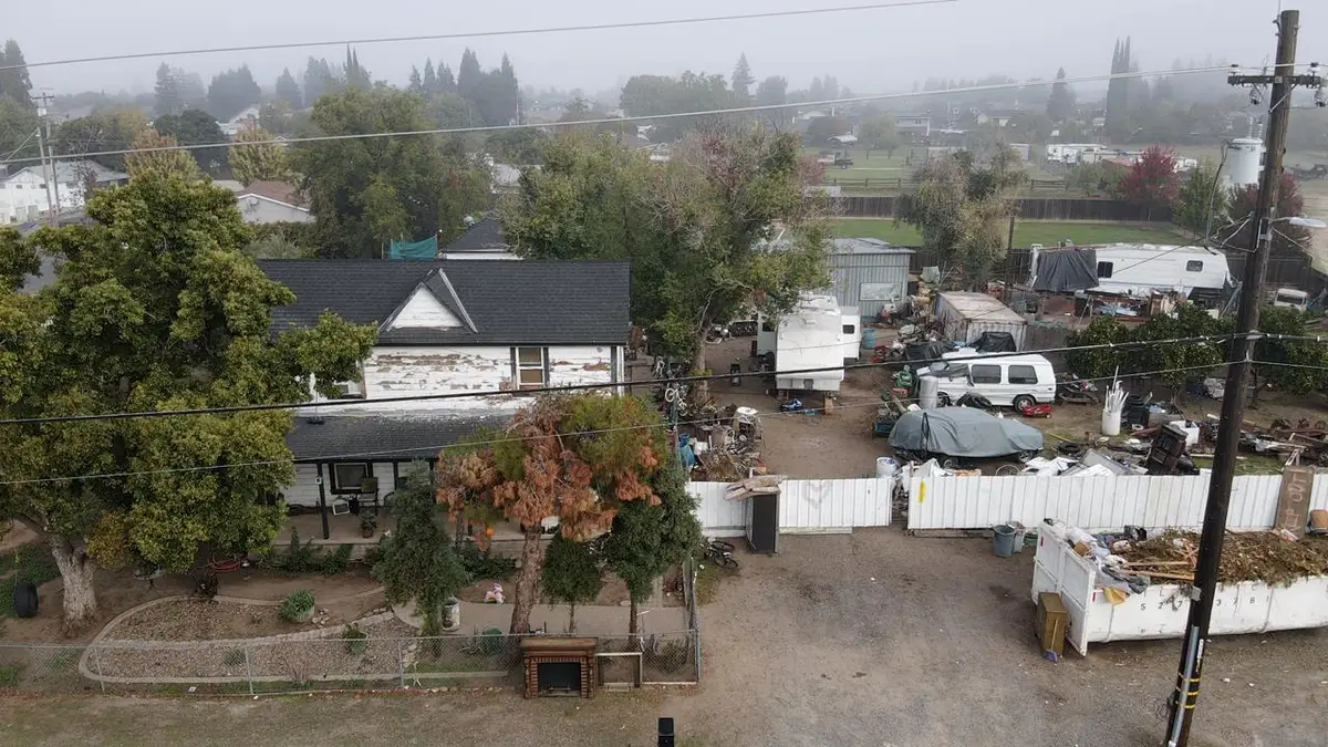 2306 W F Street, Oakdale, CA 95361 - Image #1