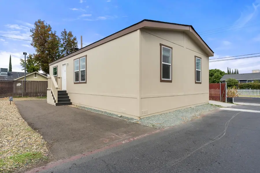 2355 Atwater Blvd #28, Atwater, CA 95301 - Image #2