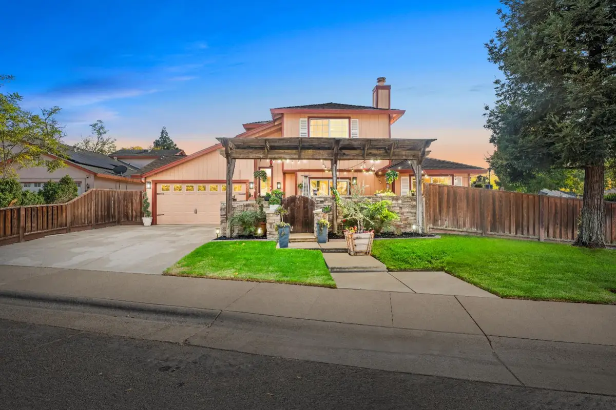 568 Regis Drive, Sacramento, CA 95838 - Image #1