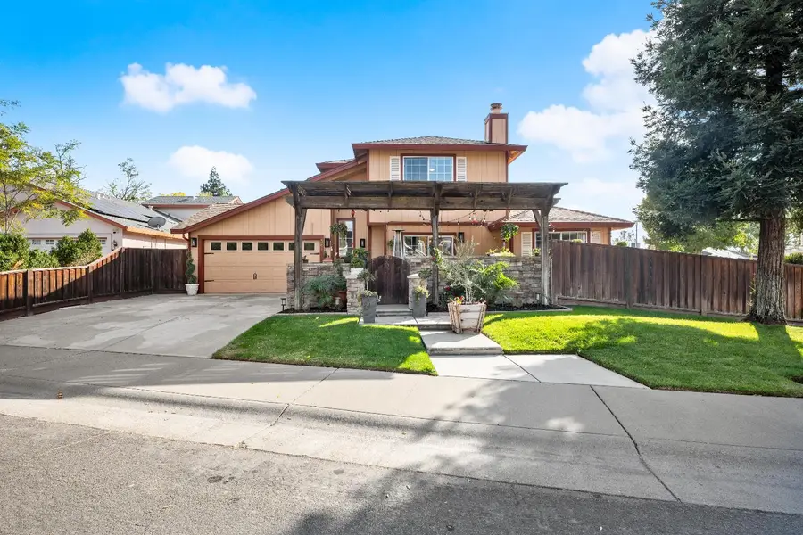 568 Regis Drive, Sacramento, CA 95838 - Image #2