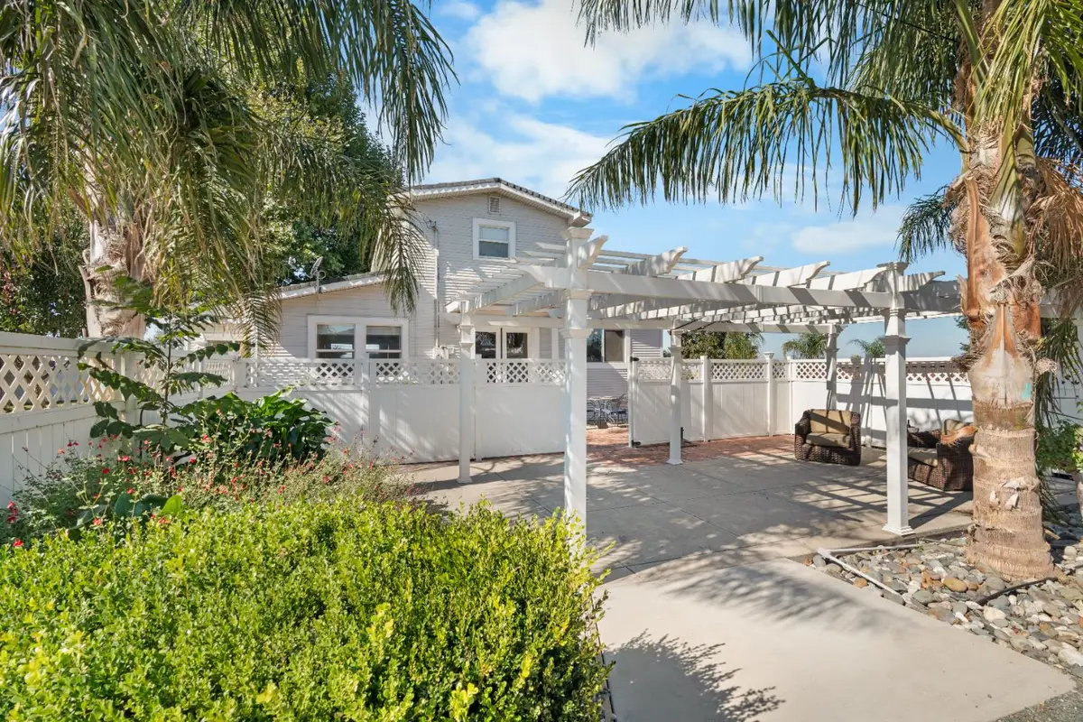 6539 E Peltier Road, Acampo, CA 95220 - Image #1