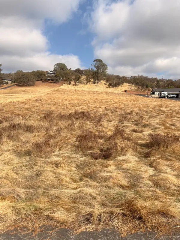 1340 Madreselva, La Grange, CA 95329