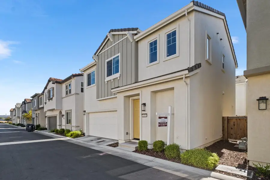 1654 Chanticleer Lane, Sacramento, CA 95834 - Image #2