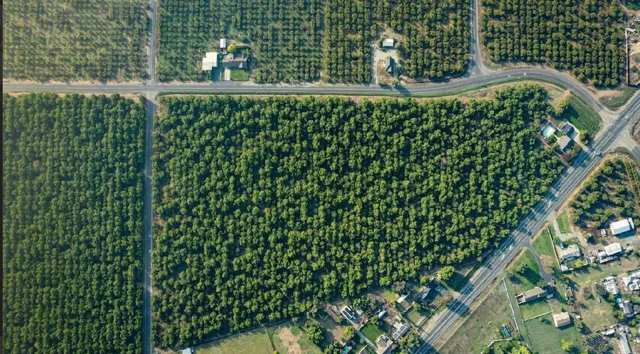 10221 E Baker Road, Stockton, CA 95215 - Image #2