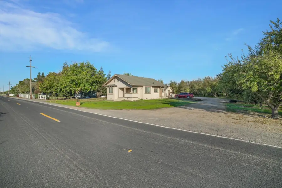 14057 E Clinton South Avenue, Ripon, CA 95366 - Image #3