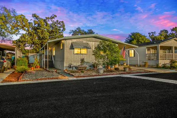 25 Calle Susana, Elk Grove, CA 95624