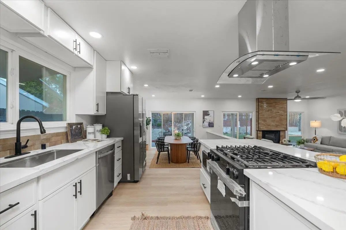 1715 Russell Way, Roseville, CA 95661 - Image #1