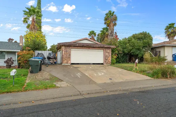 8277 Rhodora Court, Orangevale, CA 95662