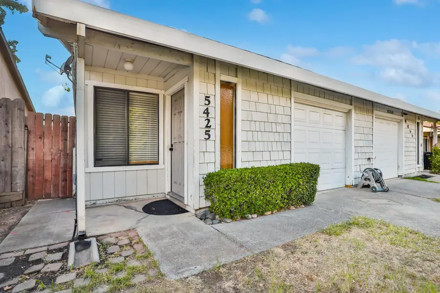 5425 E Knoll Drive, Fair Oaks, CA 95628 - Image #2