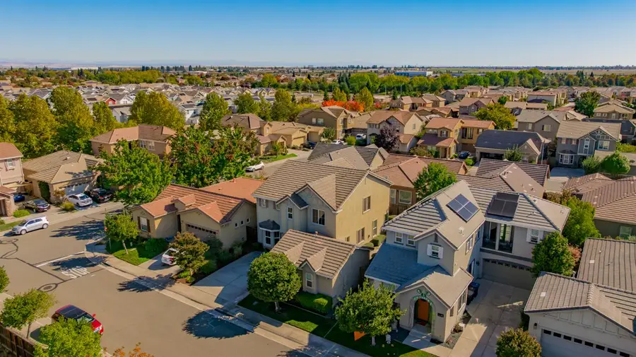 3404 Nouveau Way, Rancho Cordova, CA 95670 - Image #2