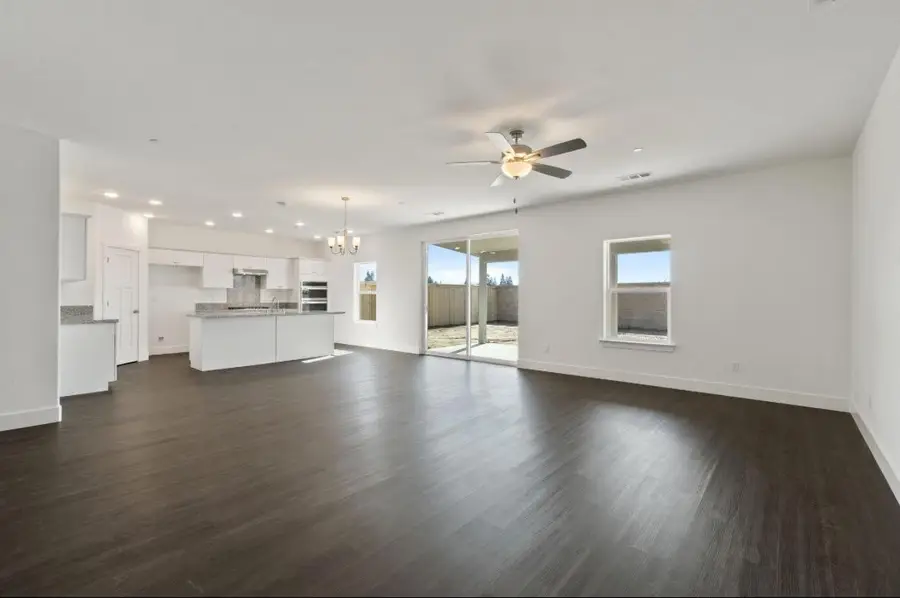 1207 Via Valencia, Madera, CA 93637 - Image #2