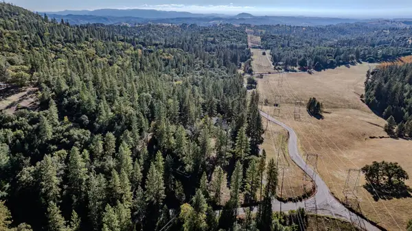 10440 Tabeaud Road, Pine Grove, CA 95665