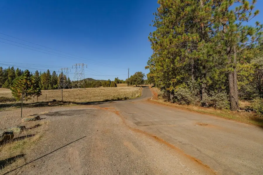 10440 Tabeaud Road, Pine Grove, CA 95665 - Image #3