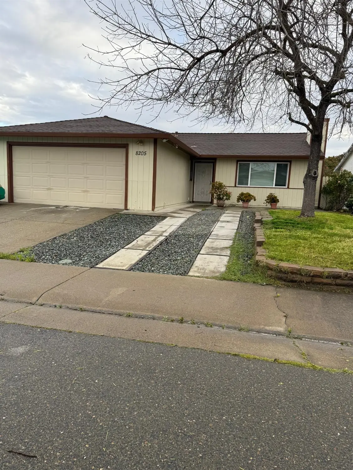 8205 Weyburn Court, Sacramento, CA 95828 - Image #1