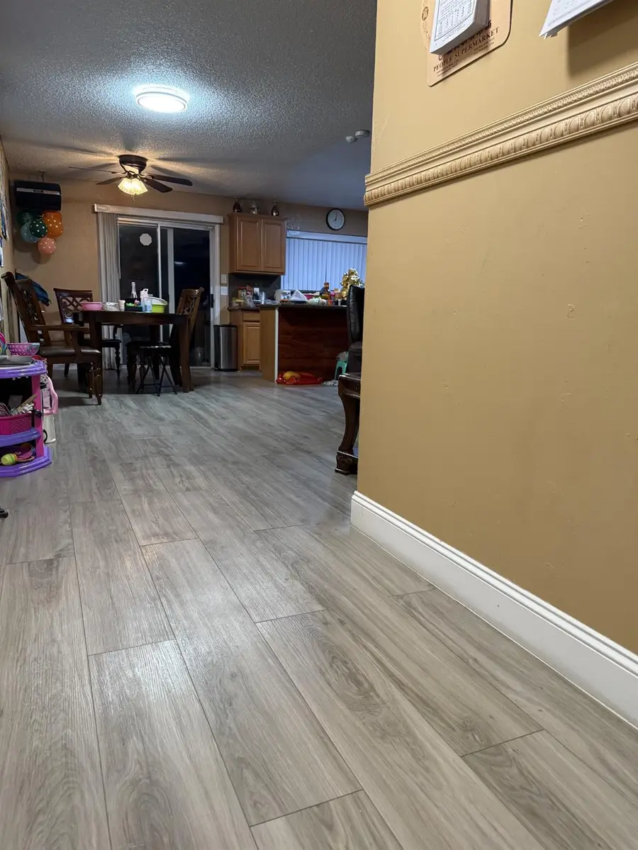 8205 Weyburn Court, Sacramento, CA 95828 - Image #3