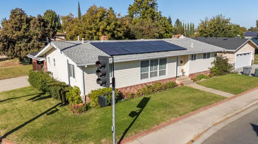 1502 Gray Avenue, Yuba City, CA 95991 - Image #3