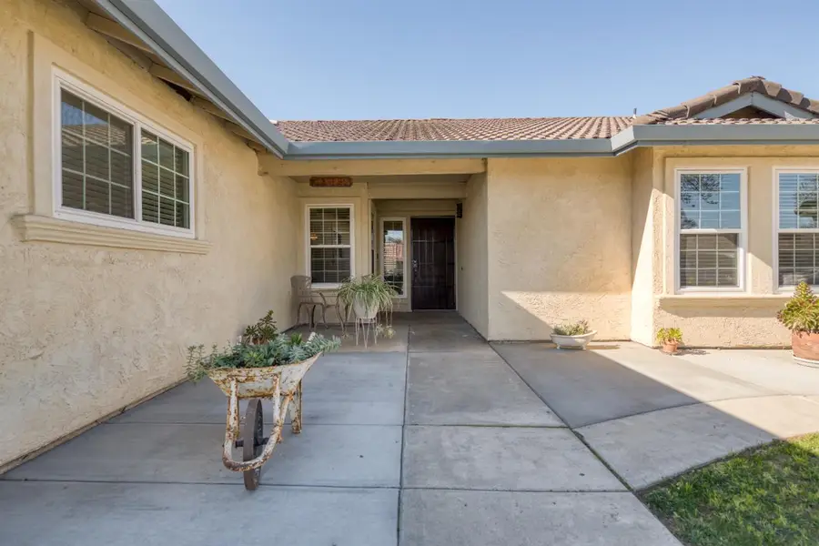 301 Goldrun Drive, Modesto, CA 95354 - Image #3