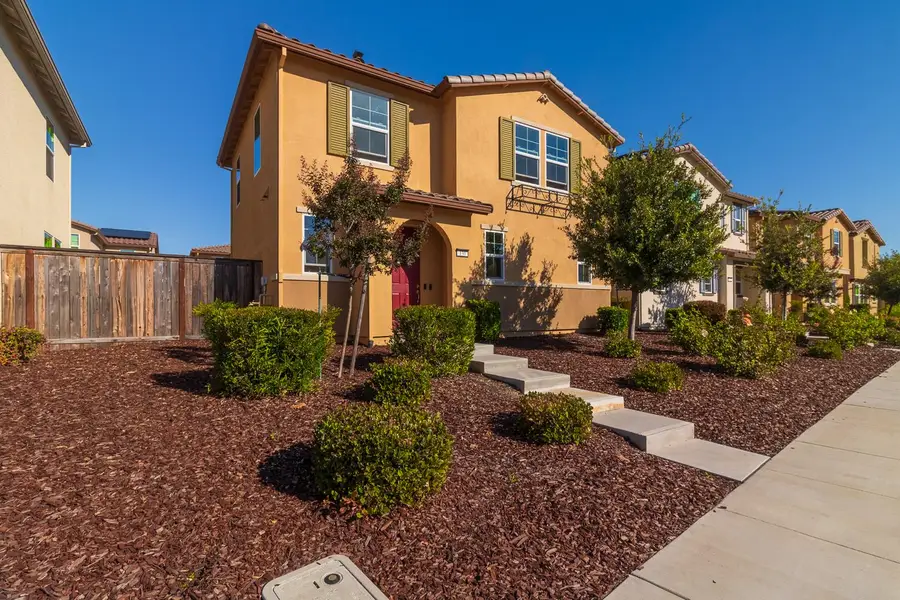 130 Bywell Bridge Circle, Sacramento, CA 95823 - Image #3