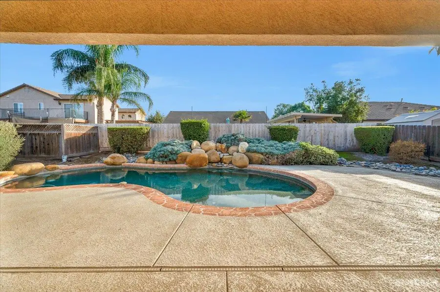 1947 Hampton, Hanford, CA 93230 - Image #2